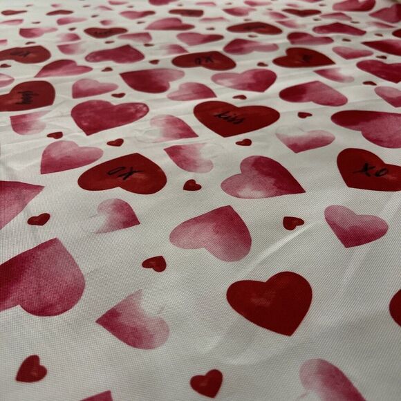 Valentine Hearts Red & Pink Scripted Large Tablecloth 120”x60” - Picture 4 of 4